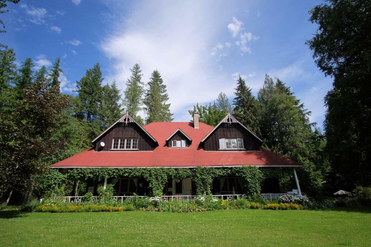 ホテル Wedgwood Manor And Glamping Retreat Crawford Bay エクステリア 写真